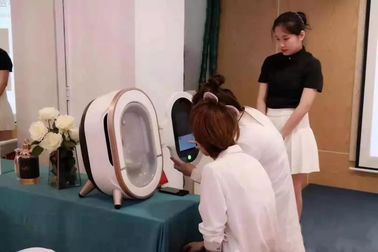 Przenośny skaner skóry Analiza Magic Mirror, analiza skóry USB 1 rok gwarancji